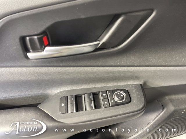 2023 Toyota PRIUS XLE