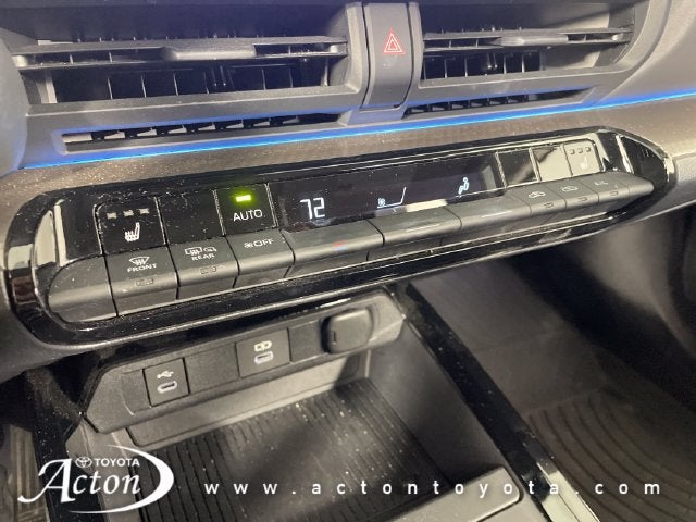 2023 Toyota PRIUS XLE