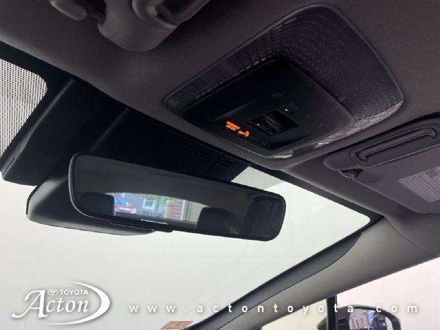 2023 Toyota PRIUS XLE