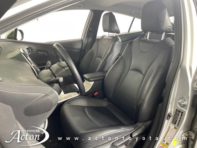 2016 Toyota PRIUS Three