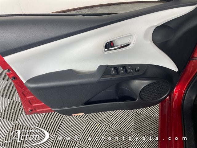 2016 Toyota Prius Two