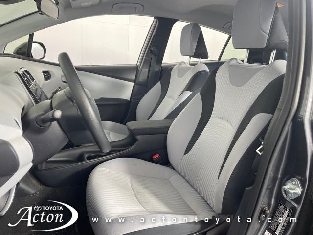 2017 Toyota PRIUS Two