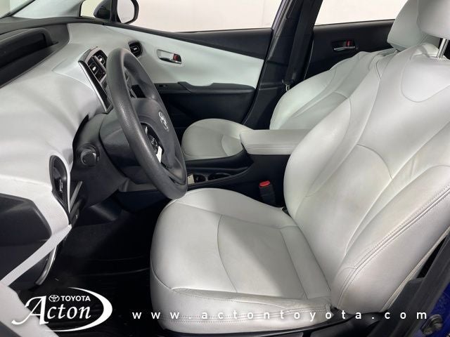 2016 Toyota PRIUS Two