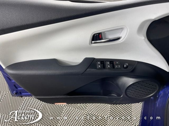 2016 Toyota PRIUS Two