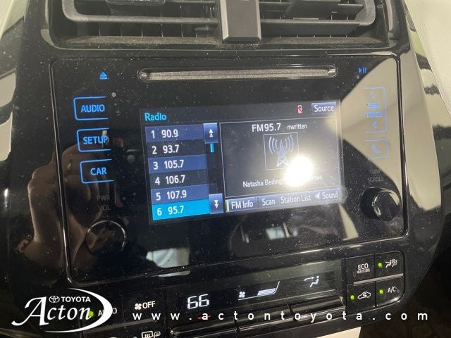 2017 Toyota PRIUS Two