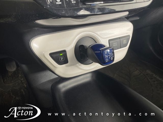 2017 Toyota PRIUS Two