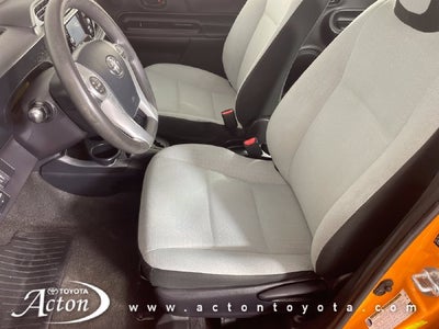 2015 Toyota Prius c One