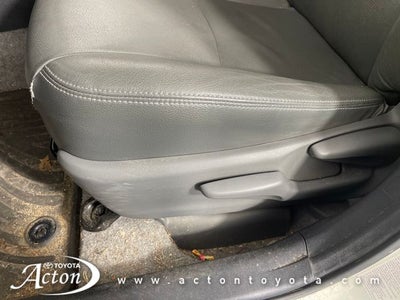 2013 Toyota PRIUS Plug-in Base