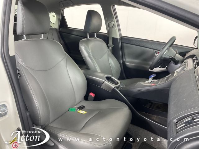 2013 Toyota PRIUS Plug-in Base