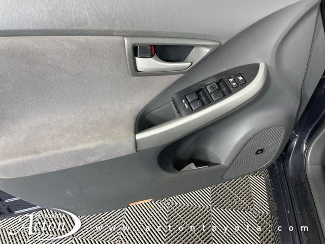 2011 Toyota PRIUS Three