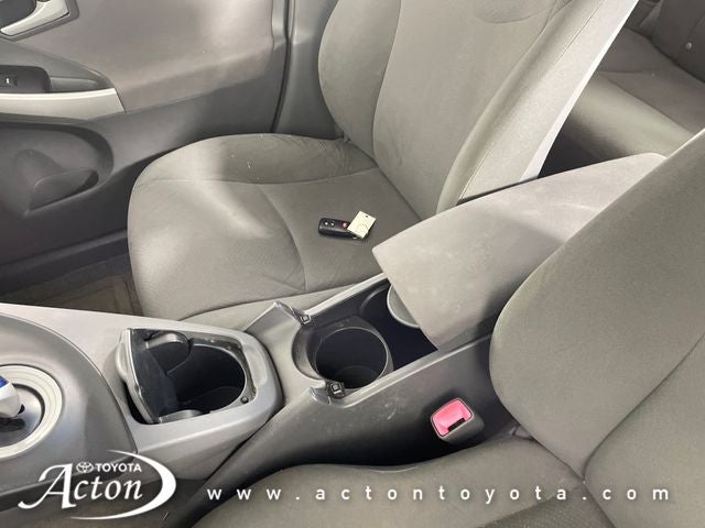 2011 Toyota PRIUS Three