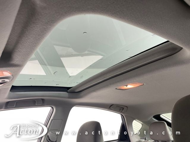 2015 Toyota PRIUS Three