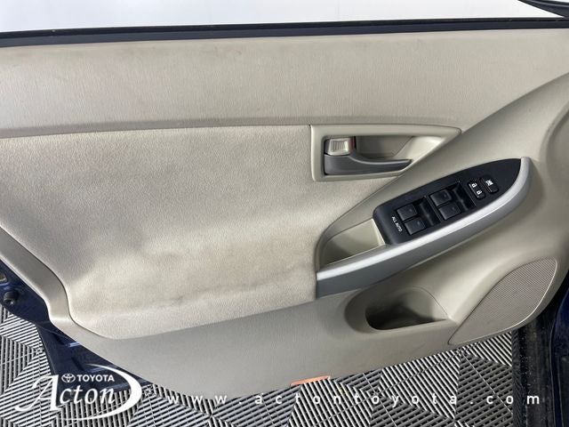2013 Toyota PRIUS Three