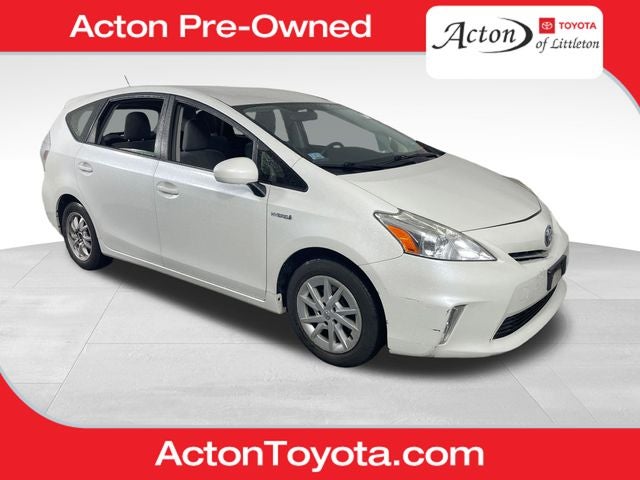 2014 Toyota PRIUS v Three