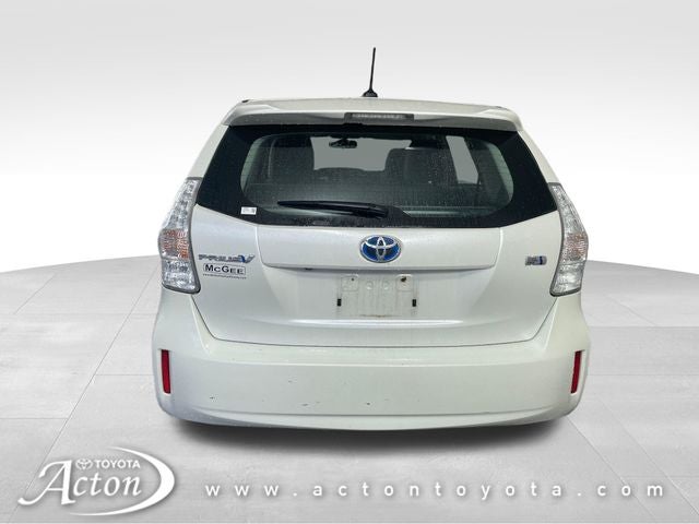 2014 Toyota PRIUS v Three