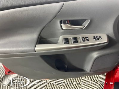 2013 Toyota PRIUS v Five