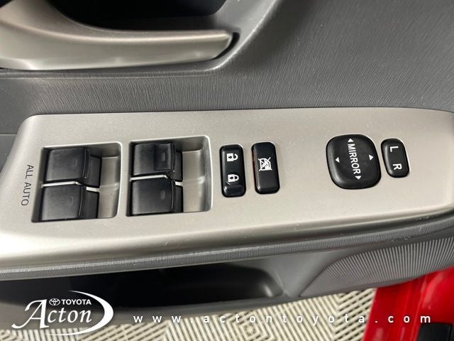 2013 Toyota PRIUS v Five