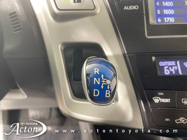 2013 Toyota PRIUS v Five