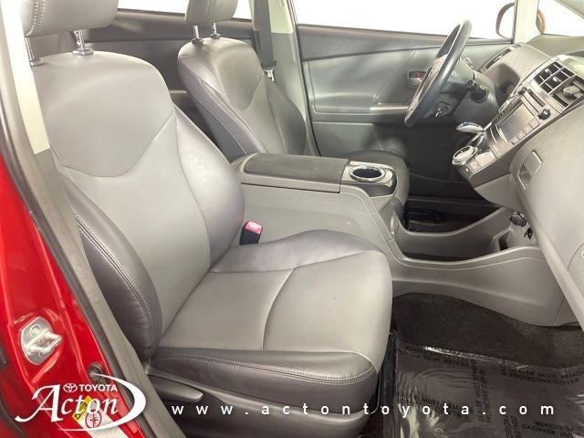 2013 Toyota PRIUS v Five