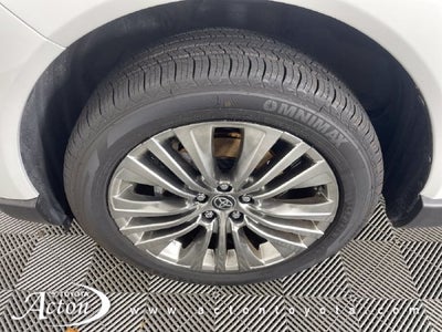 2023 Toyota Venza XLE