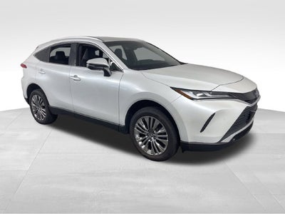 2023 Toyota Venza XLE