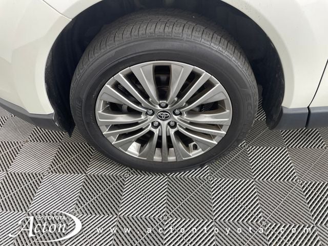 2022 Toyota Venza XLE