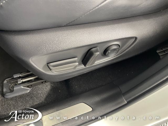 2022 Toyota Venza XLE