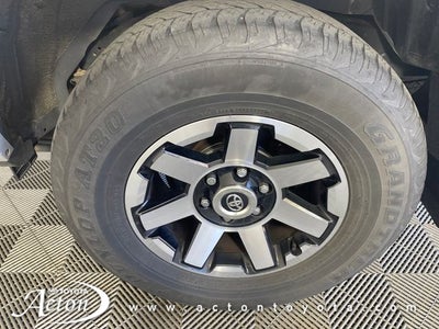 2022 Toyota 4RUNNER TRD Off-Road Premium