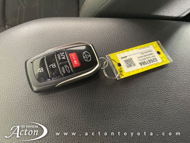 2024 Toyota RAV4 Prime SE