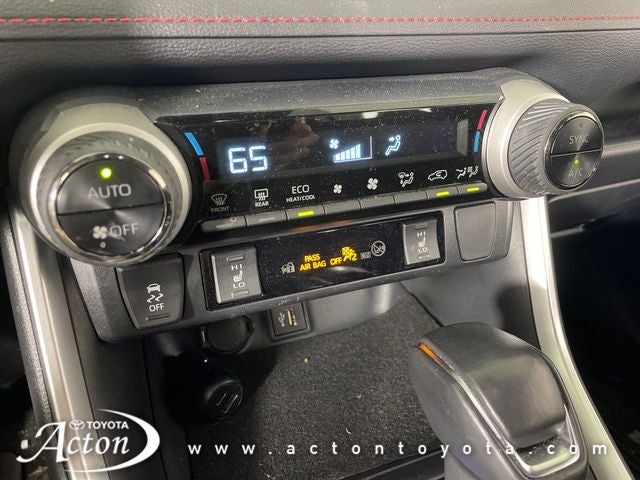 2024 Toyota RAV4 Prime SE