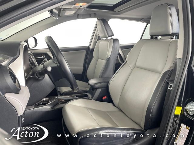 2017 Toyota RAV4 HYBRID Limited