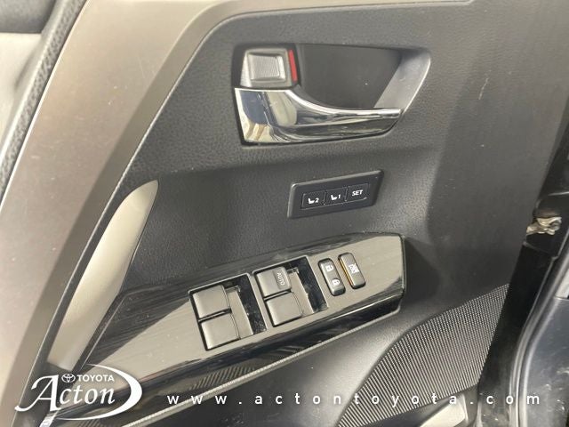 2017 Toyota RAV4 HYBRID Limited