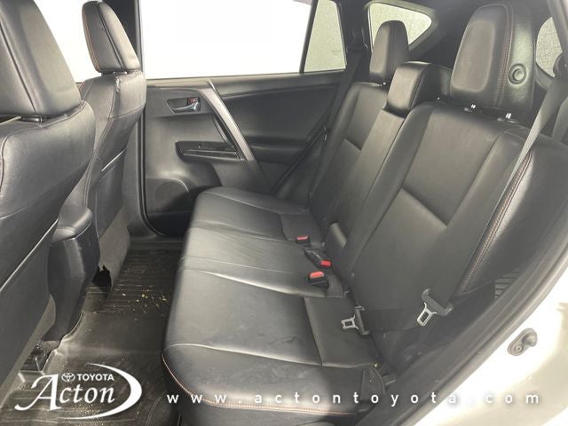 2017 Toyota RAV4 SE
