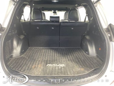2017 Toyota RAV4 SE