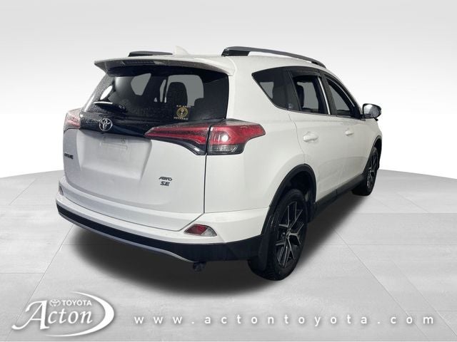 2017 Toyota RAV4 SE