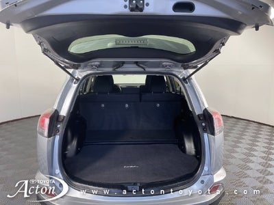 2017 Toyota RAV4 Hybrid XLE