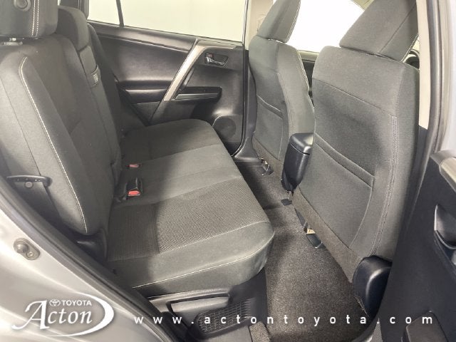 2017 Toyota RAV4 Hybrid XLE