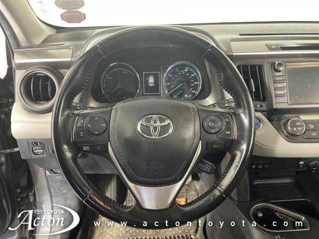 2017 Toyota RAV4 Hybrid XLE