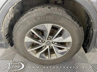 2017 Toyota RAV4 Hybrid XLE