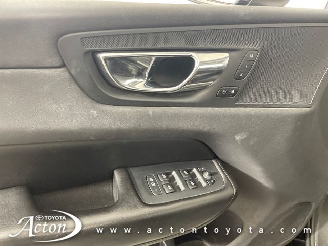 2019 Volvo XC60 T5 Momentum
