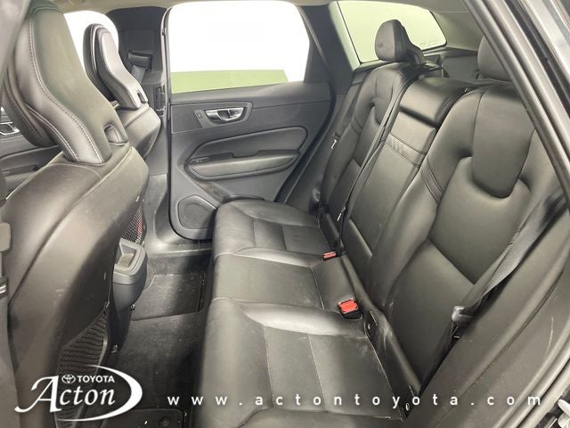 2019 Volvo XC60 T5 Momentum