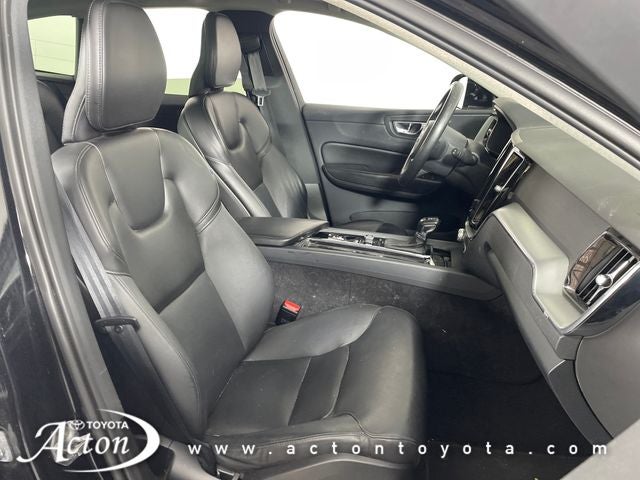 2019 Volvo XC60 T5 Momentum