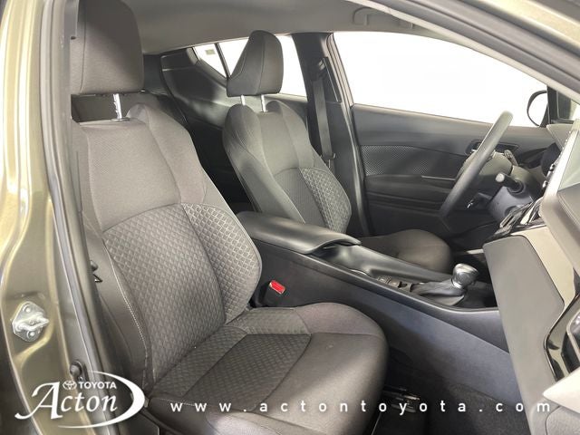 2021 Toyota C-HR LE - Photo 33