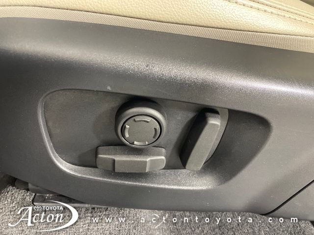 2024 Land Rover Discovery Sport S