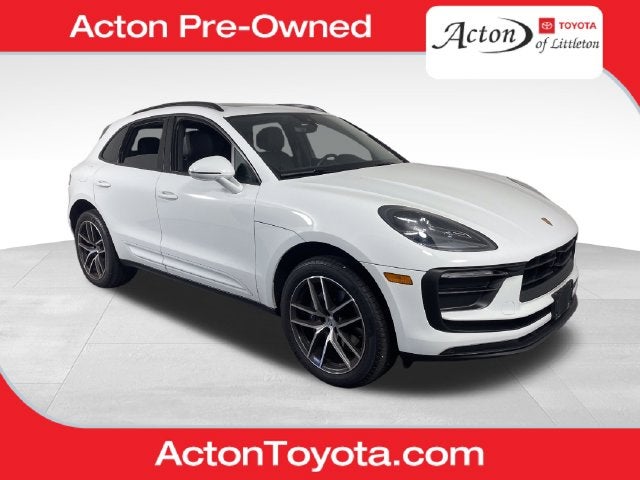2025 Porsche Macan T — photo 1 of 37