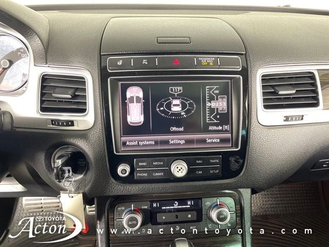 2016 Volkswagen Touareg V6 Executive