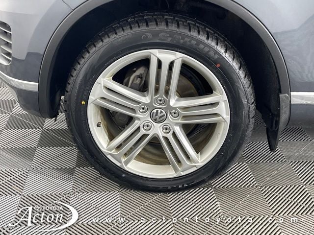 2016 Volkswagen Touareg V6 Executive