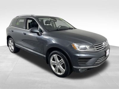 2016 Volkswagen Touareg V6 Executive