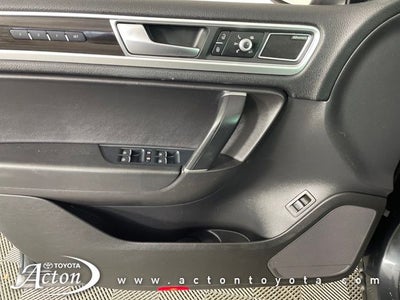 2016 Volkswagen Touareg V6 Executive