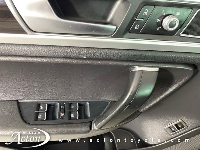 2016 Volkswagen Touareg V6 Executive